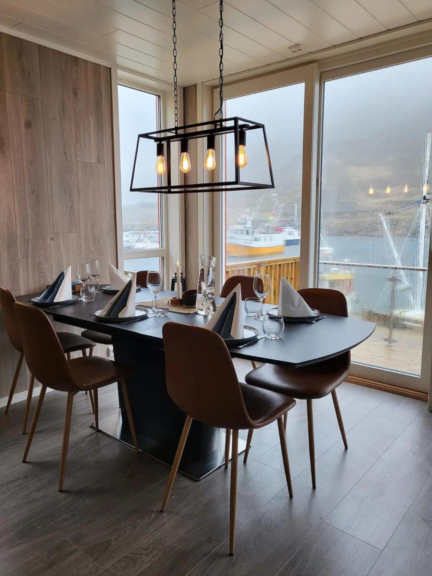 Spektakulaer Rorbu I Autentiske Omgivelser Ballstad Extérieur photo